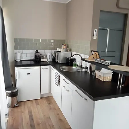 Erzso Apartman Apartment Eger