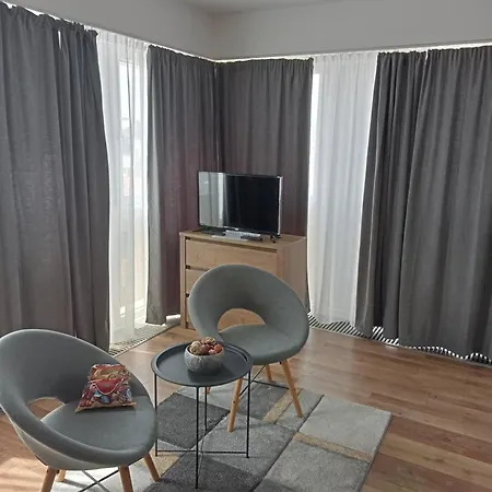 Erzso Apartman شقة *